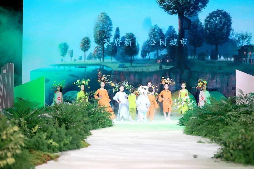 【教育简讯】县教育局召开校车安全警示约谈会